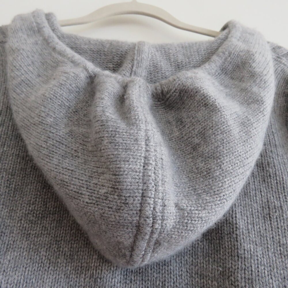 Gray Ribbed Women's Sweater - Picture 11 of 16